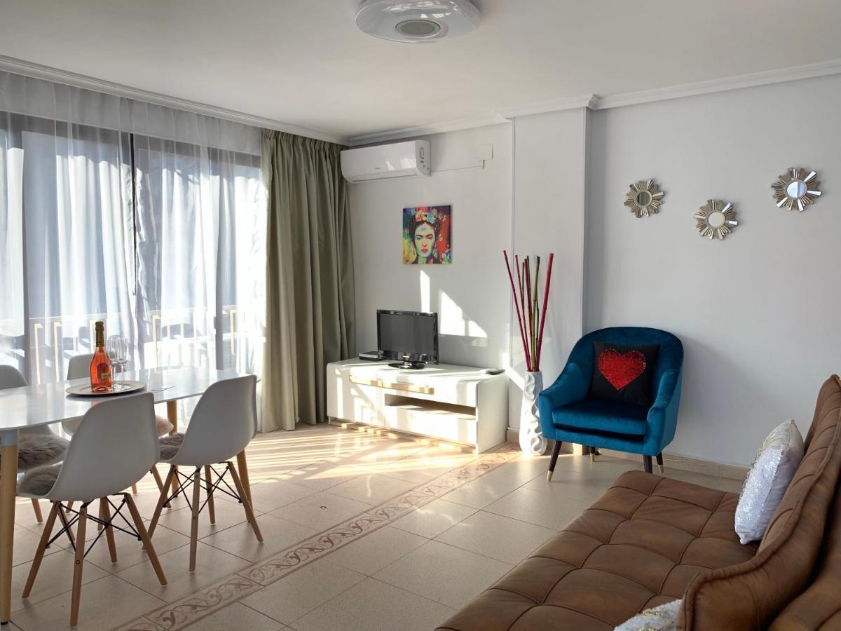 Playa De Levante Sea View Apartment